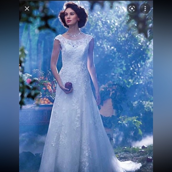 Alfred Angelo Dresses New Never Worn Limited Edition Disney Snow